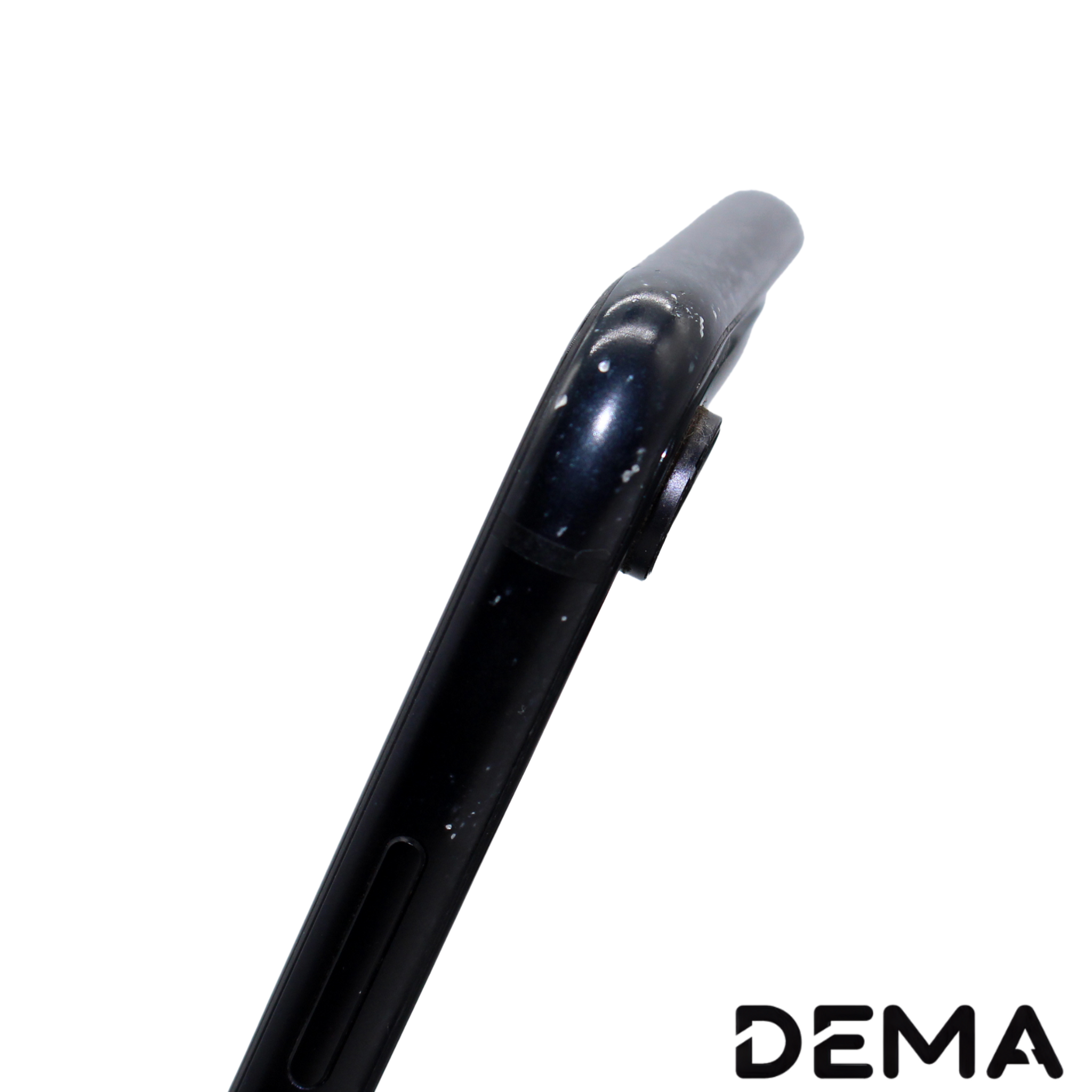 iPhone ricondizionato di grado buono, con segni di usura ben visibili