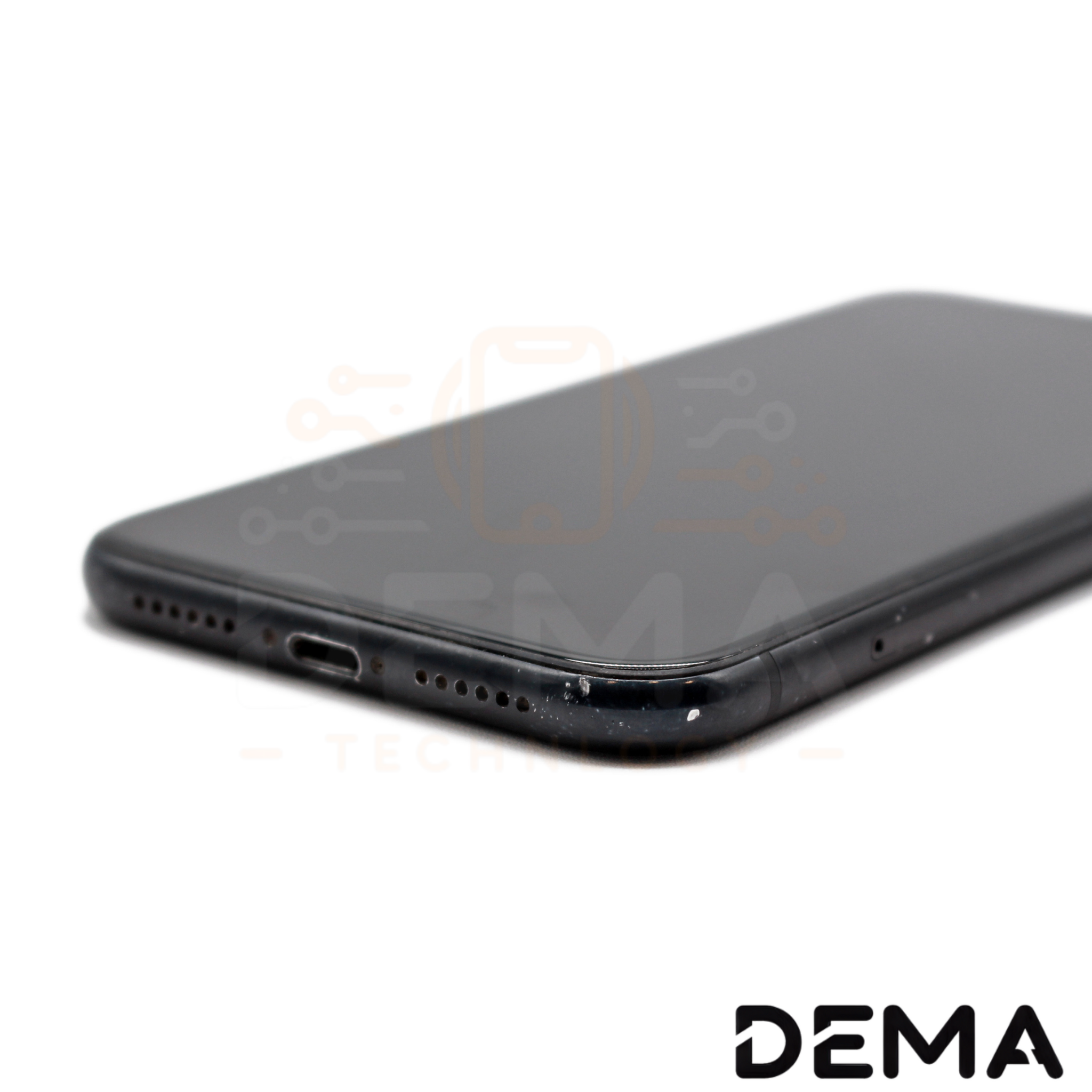 iPhone ricondizionato di grado buono, con segni di usura ben visibili